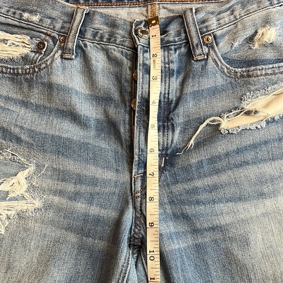 American eagle distressed button fly jeans, size 6 - Picture 7 of 8